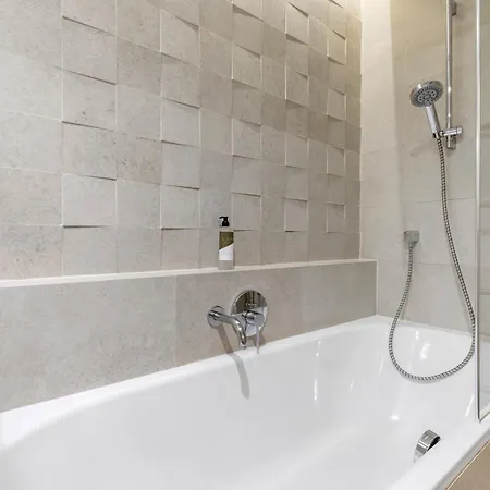 Lam Great Comfort 3br Ac Apartamento Bratislava