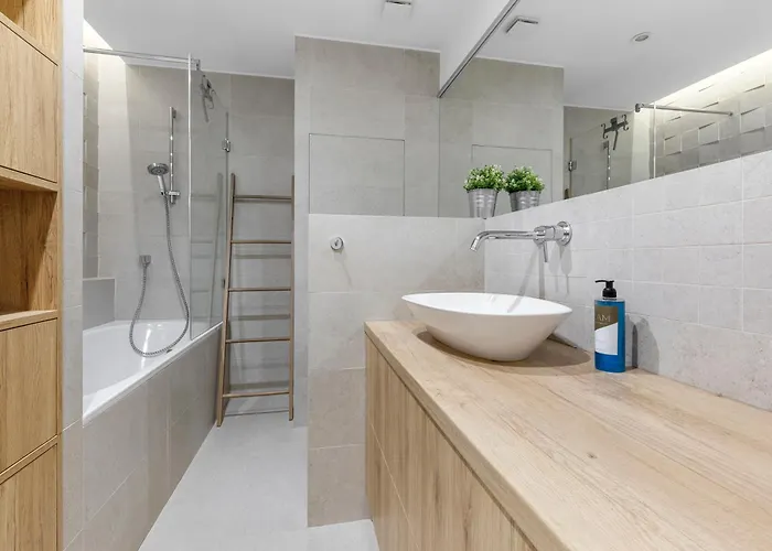 Lam Great Comfort 3br Ac